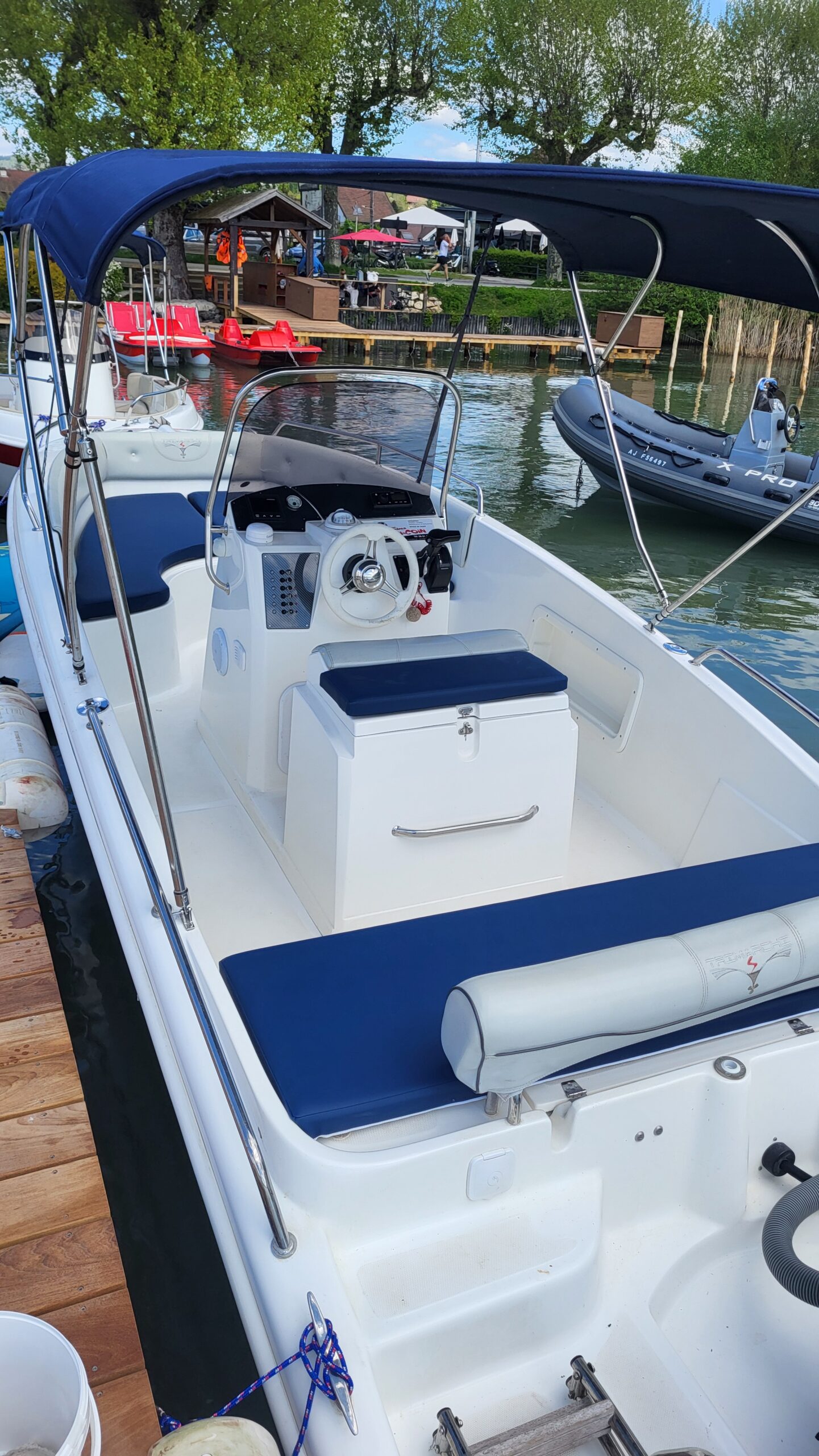trimarchi location bateau avec permis 150cv